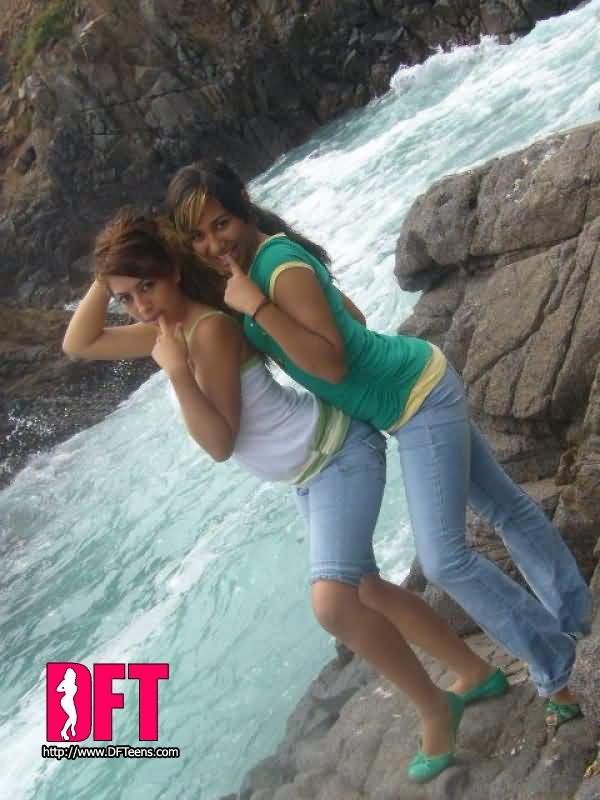 perla y yadira.jpg