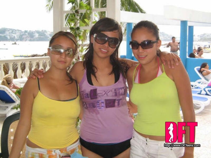 chicas.jpg